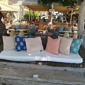 Moon Beach&hotel Otel