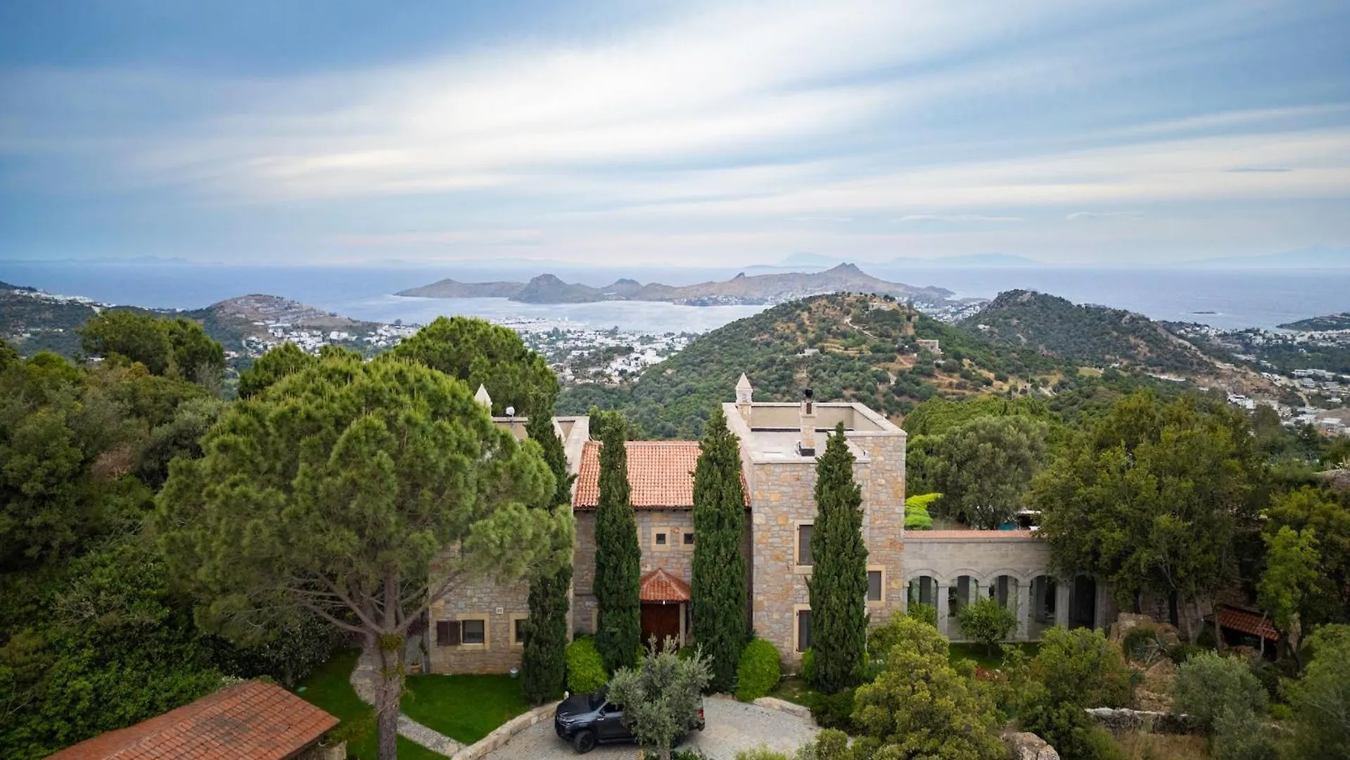Ultra Luxury Hill Mansion, Yalikavak location